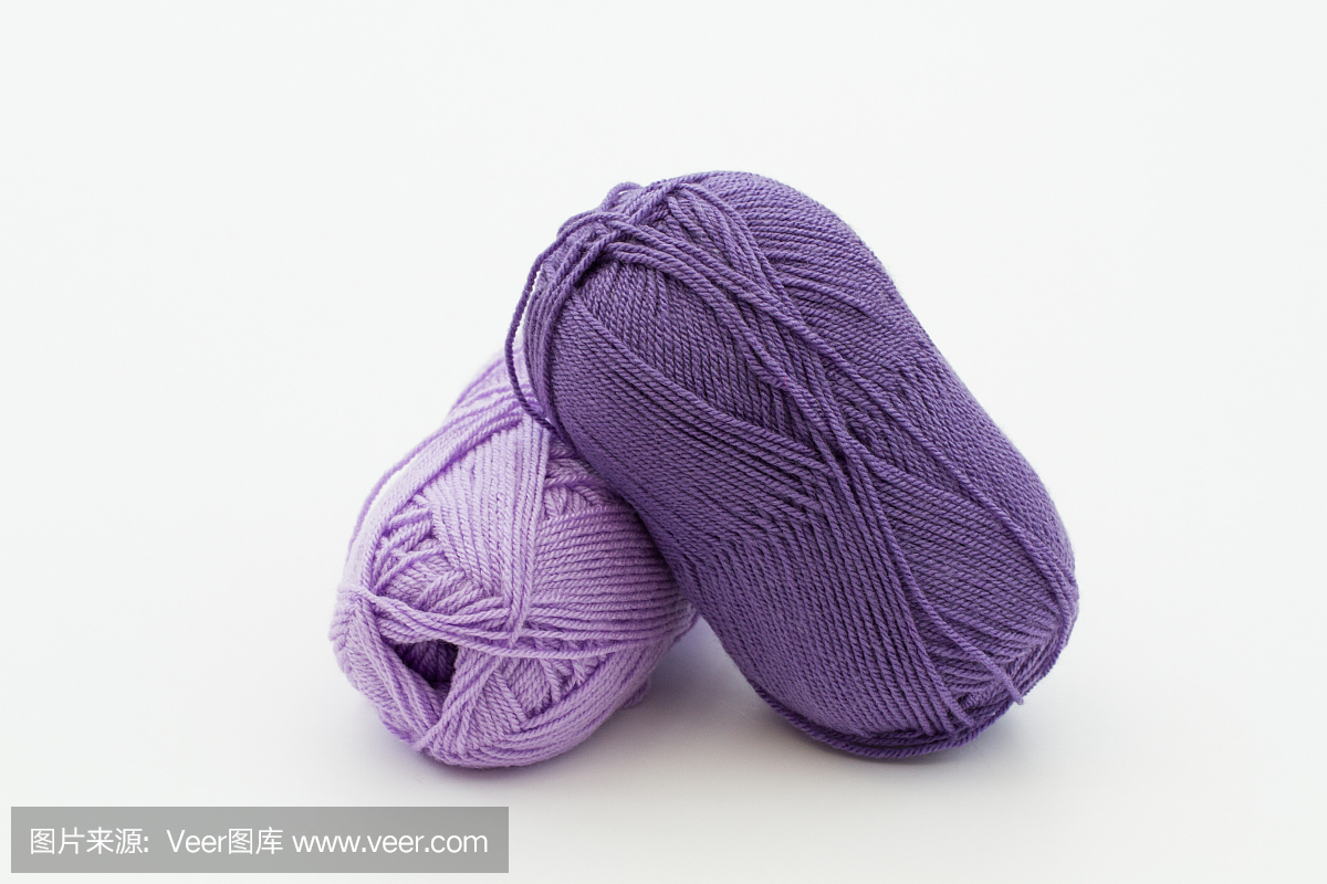 紫色羊毛球